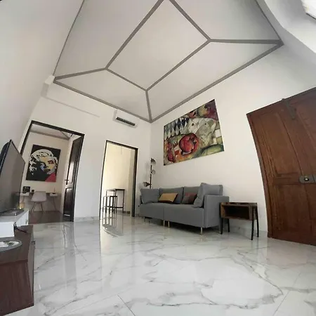 Casa Lux - Rare Find, Prime Location, Historic Gem Rapallo