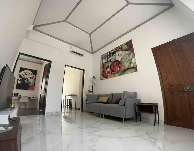 Casa Lux - Rare Find, Prime Location, Historic Gem Rapallo